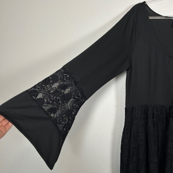 Hot Topic plus size 3X skull lace maxi dress bell sleeve black goth witchy - Picture 6 of 14